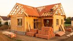 Dach und Eindeckung: Form, Material und Dämmung richtig wählen